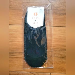 NWT Tavi Noir Maddie Sticky socks